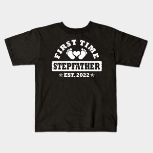 First Time Stepfather Est 2022 Funny New Stepfather Gift Kids T-Shirt